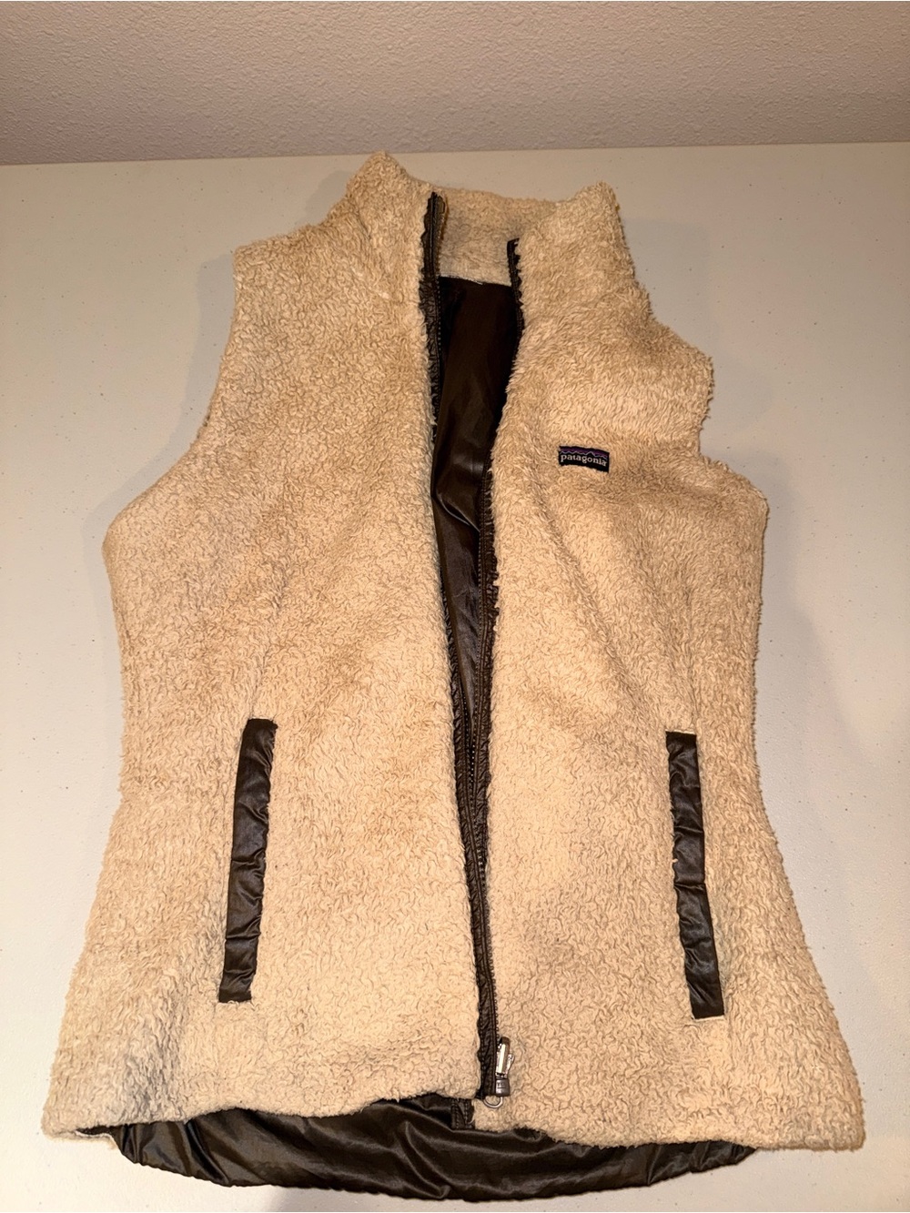 Patagonia Cream Sherpa Fleece Zip Vest with Brown Trim